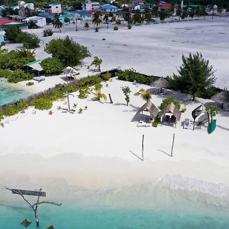 Ocean Waves Inn Gaafaru Экстерьер фото